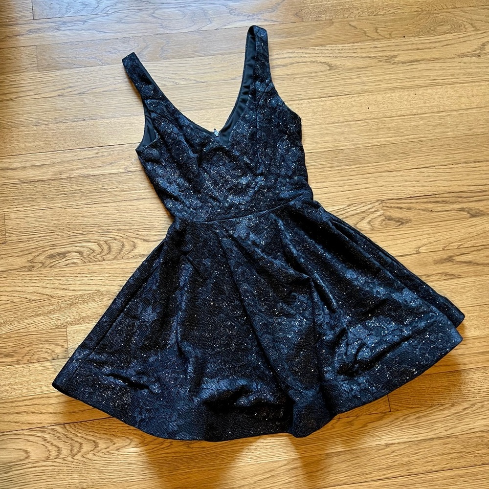 Worn once gorgeous b darlin black dress